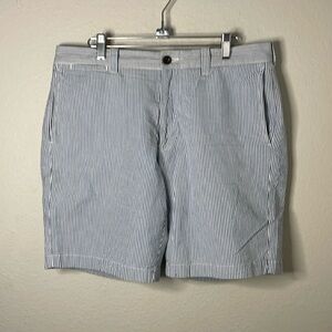 Men’s J Crew Stripped Shorts inseam 9” Size 33